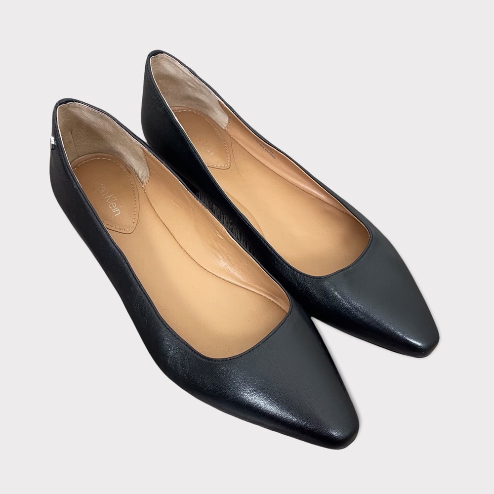 Calvin Klein Elle Black Leather Pointed Toe Tiny Heel Ballet Flats Size 7